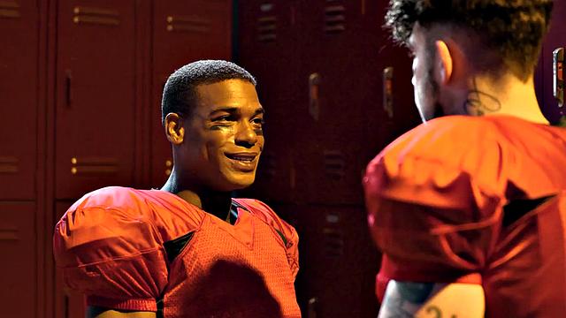 Sportive stud rimmed and barebacked in locker room