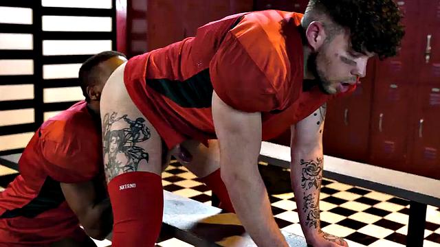 Sportive stud rimmed and barebacked in locker room