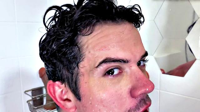 Showering muscled amateur jerks and toys butthole for cum