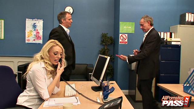 Syren Sexton meets Dover