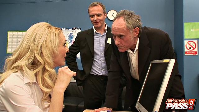 Syren Sexton meets Dover