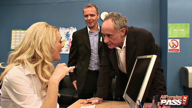 Syren Sexton meets Dover