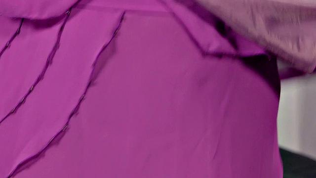 I Know They Are Not Looking At My Eyes