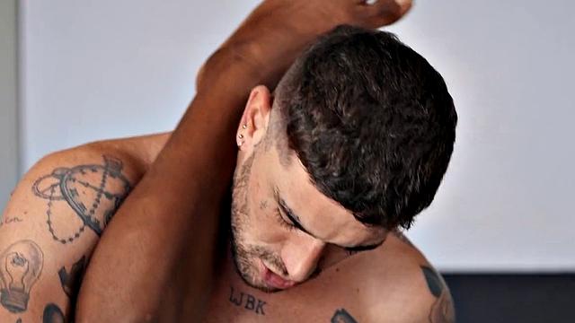 IR prisoner barebacks BBC dude till huge cumshot ending