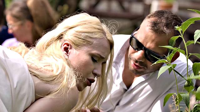 BRIDE4K. Never Off a Bride