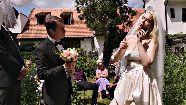 BRIDE4K. Never Off a Bride