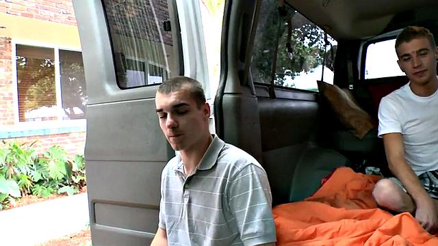 Amateur fooled stud fucks gay twink in bus till cumshot