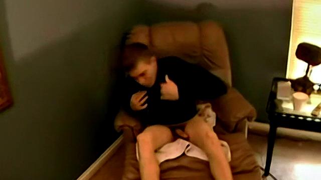Hung straight guy gets his thick cock drained by another man