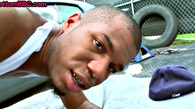 Public Ebony stud picked up and paid for outdoor sex