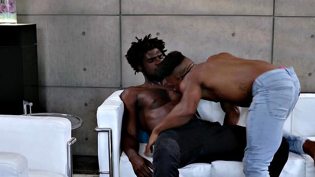 Ripped hunk kissing before bareback in erotic couple