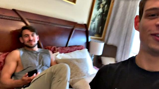 Smooth top blows dick before breeding otters ass