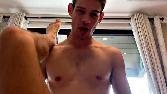 Smooth top blows dick before breeding otters ass