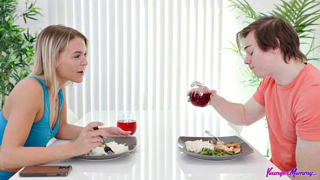 What Mommy Wants - S1:E9