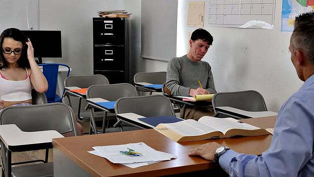 Liz Jordan is no fun at school but Rion can change that by fucking her!!