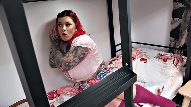 Sexy perverted lady fucked by big dick in threesome sex