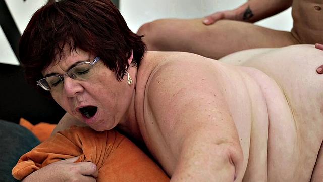 LUSTY GRANDMAS - Thick PAWG And Redhead Cougars