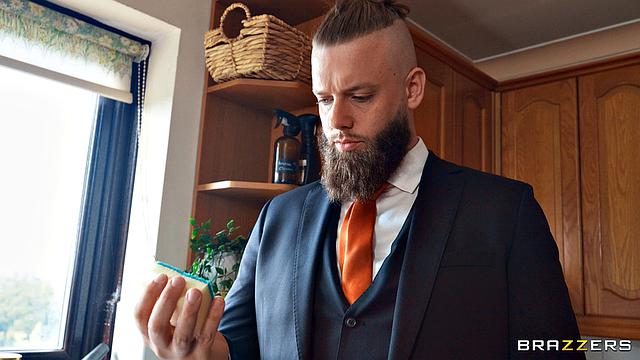 Cheating Wife Gets Down