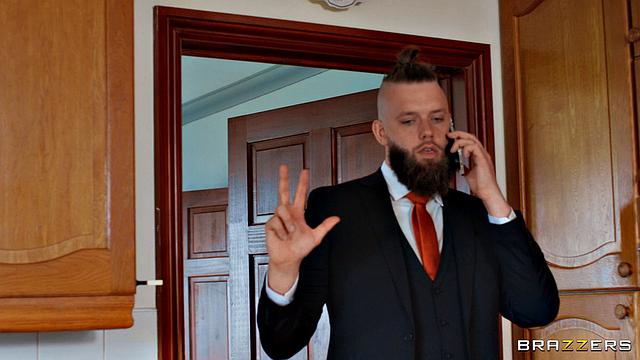 Cheating Wife Gets Down