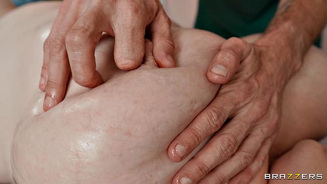 Cheating Wife Gets Down