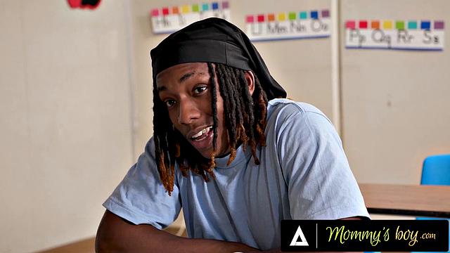 Учительница с пышной грудью Лолли Деймс соблазняет взрослого ученика и принимает его член в свою попку.