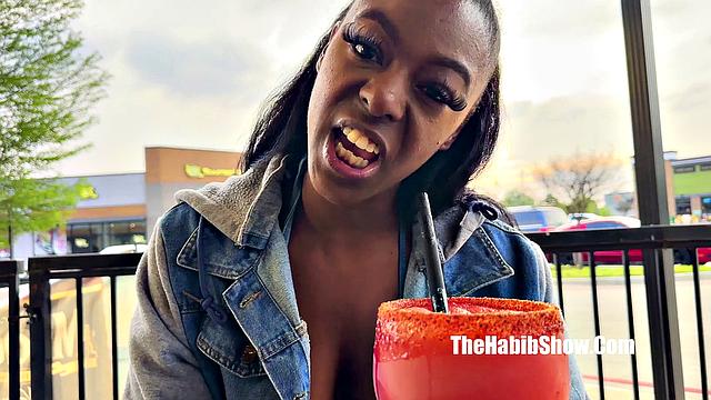 Big ass texas thick ambitious booty loves bbc pimpin in ah bonnet