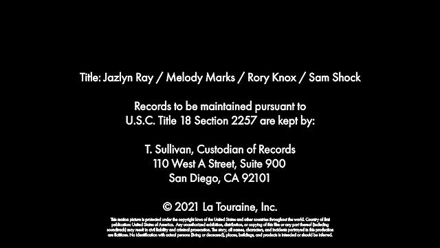 Jazlyn Ray, Melody Marks и Rory Knox устраивают инструктору горячий рождественский отпуск