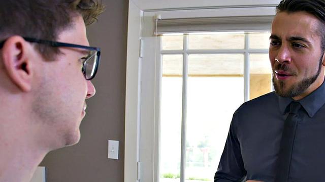 Athletic bottom breeded by estate agent