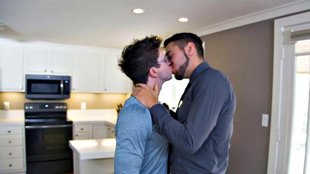 Athletic bottom breeded by estate agent