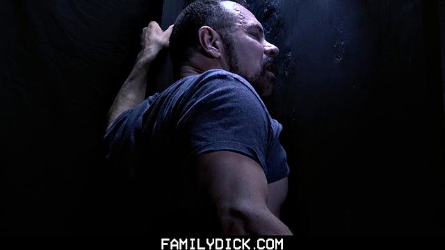 My Dad's a Pervert Chapter 1: Store Backroom Gloryhole