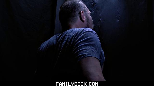 My Dad's a Pervert Chapter 1: Store Backroom Gloryhole