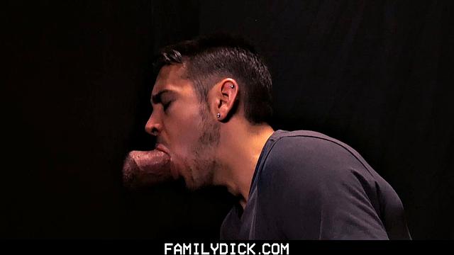 My Dad's a Pervert Chapter 1: Store Backroom Gloryhole