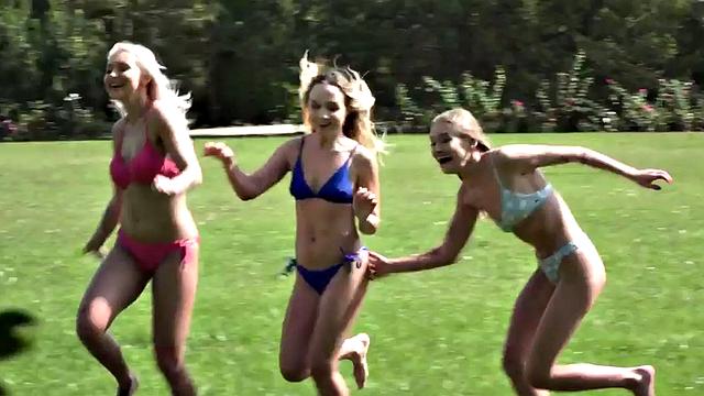 Petite Lesbian gets pussyeaten outdoors