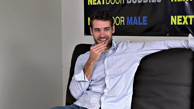 Casting tattoo otter sprays after jerking off in solo