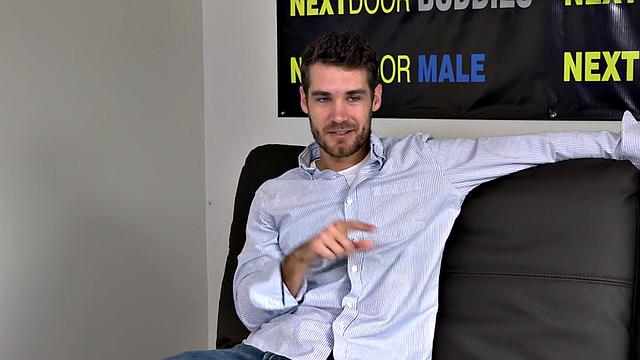 Casting tattoo otter sprays after jerking off in solo