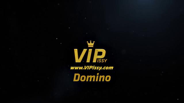 лесбийское домино: стол - мокрый, девочки - довольны