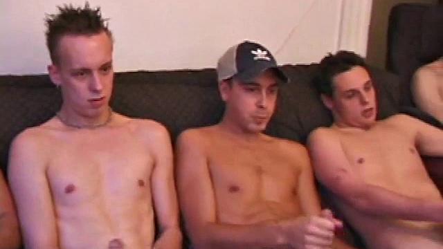 five gay guys stroking it out together-who finishes first?