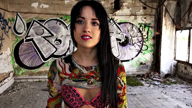 Hot Russian Fucks for Cash