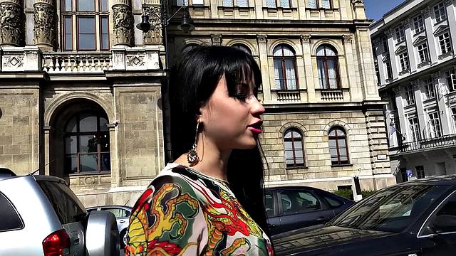 Hot Russian Fucks for Cash