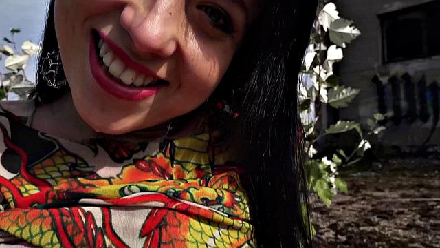 Hot Russian Fucks for Cash