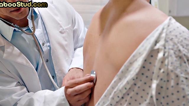 Weird gay doctor bangs stepcousin during medical check