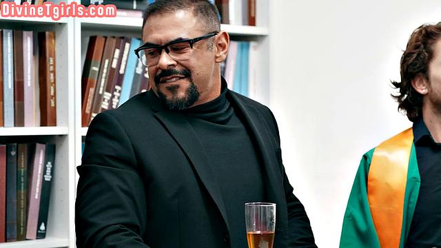 Horny roundbooty trans hard anal pounded