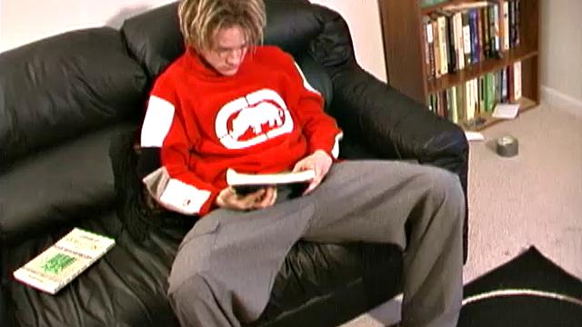 Strikingly cute, even with his clothes on, once 18 year old Zeke strips naked there's no denying he's easy on the eyes. Those long blond dreadlocks give him a bit of a wild look, but he's actually very well mannered.