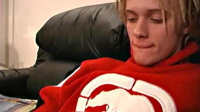 Strikingly cute, even with his clothes on, once 18 year old Zeke strips naked there's no denying he's easy on the eyes. Those long blond dreadlocks give him a bit of a wild look, but he's actually very well mannered.