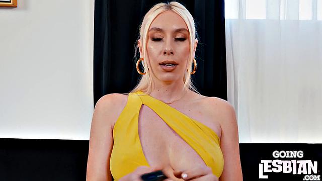 Busty pink-haired lesbian pussytoying babe