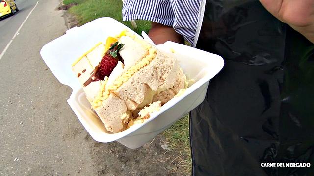 Latina teen gets facial in pickup & sex