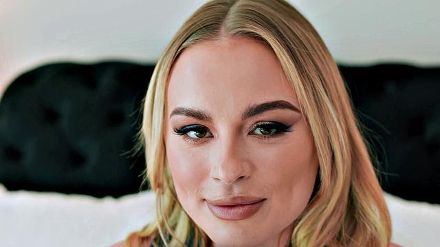 UP CLOSE - Horny Anna Claire Clouds Wants Hot Hunk Will Pounder To Be Rough With Her Pussy