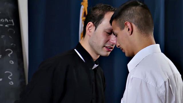 Victor Fucks Young Will Sims