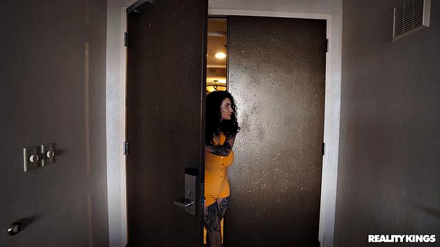 Sexy Chicks on Strip