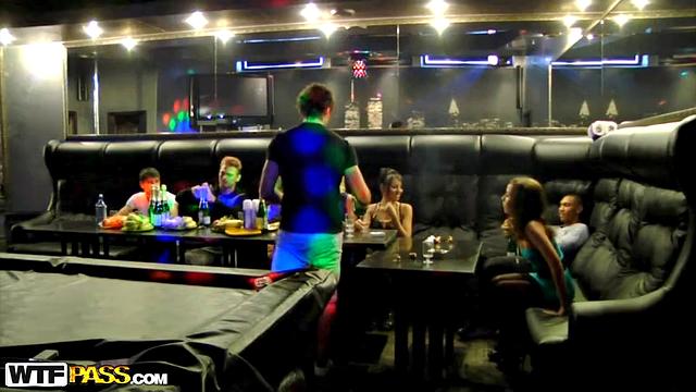 Sexy college girls in threesome