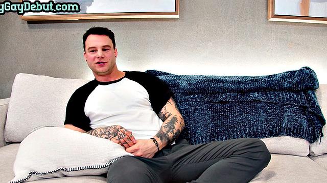 Debut stud jerks and cums for camera after casting